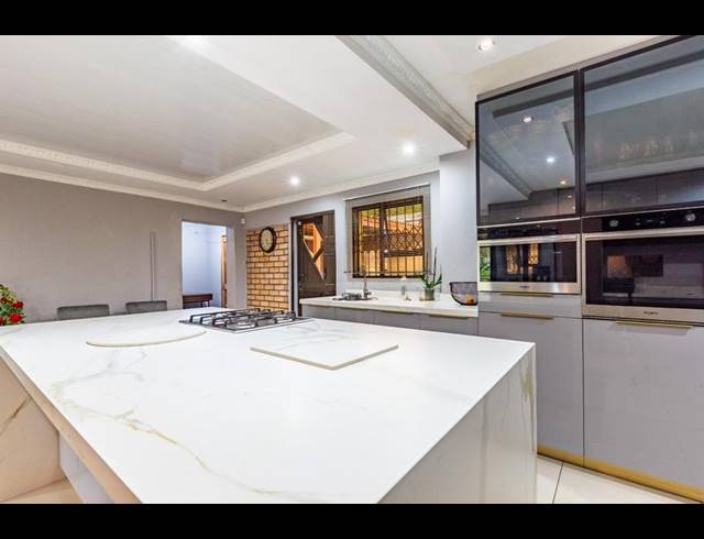 4 BEDROOM HOUSE FOR SALE IN PELHAM